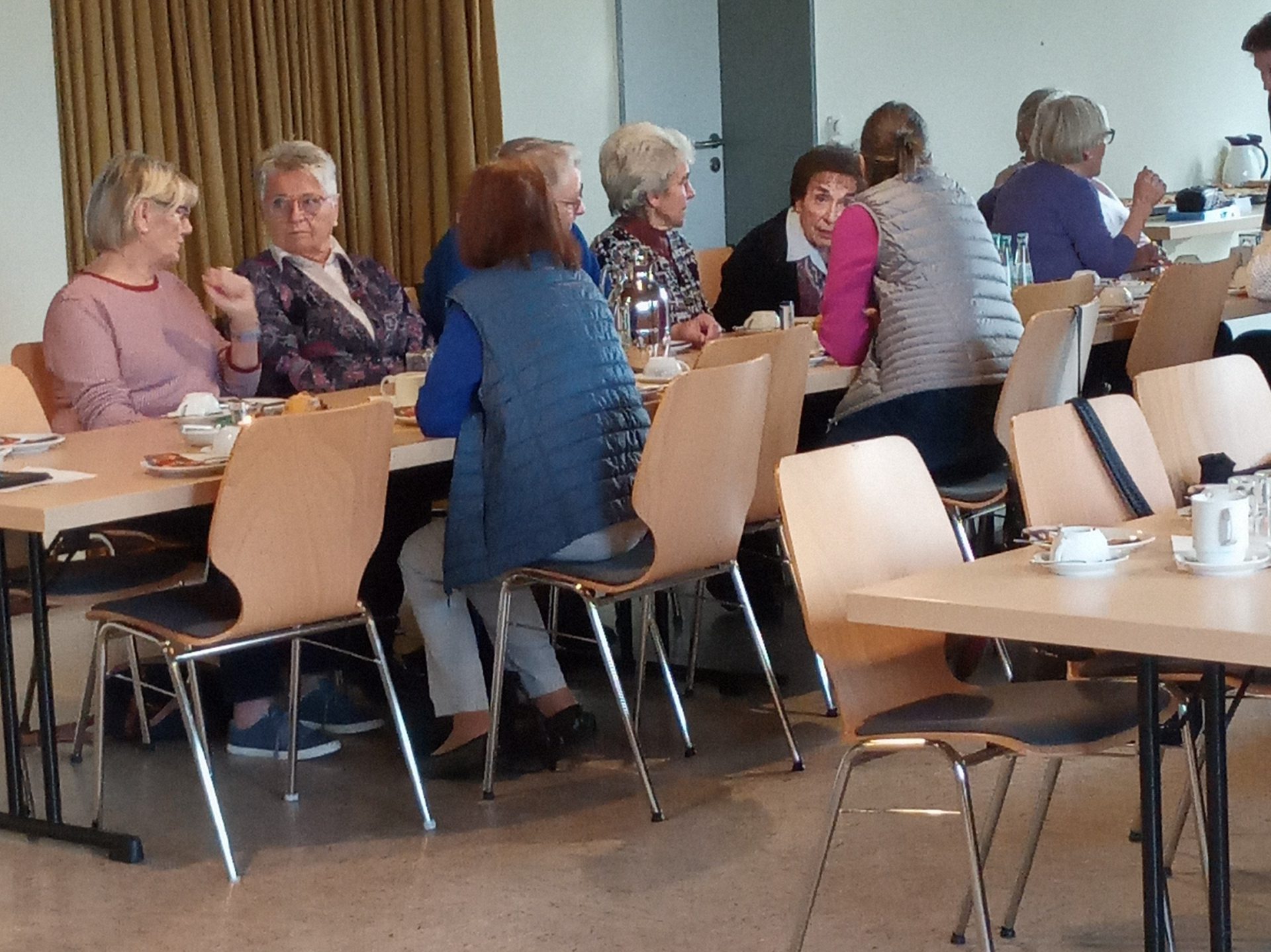 20251104_di_frauen_lesung_08